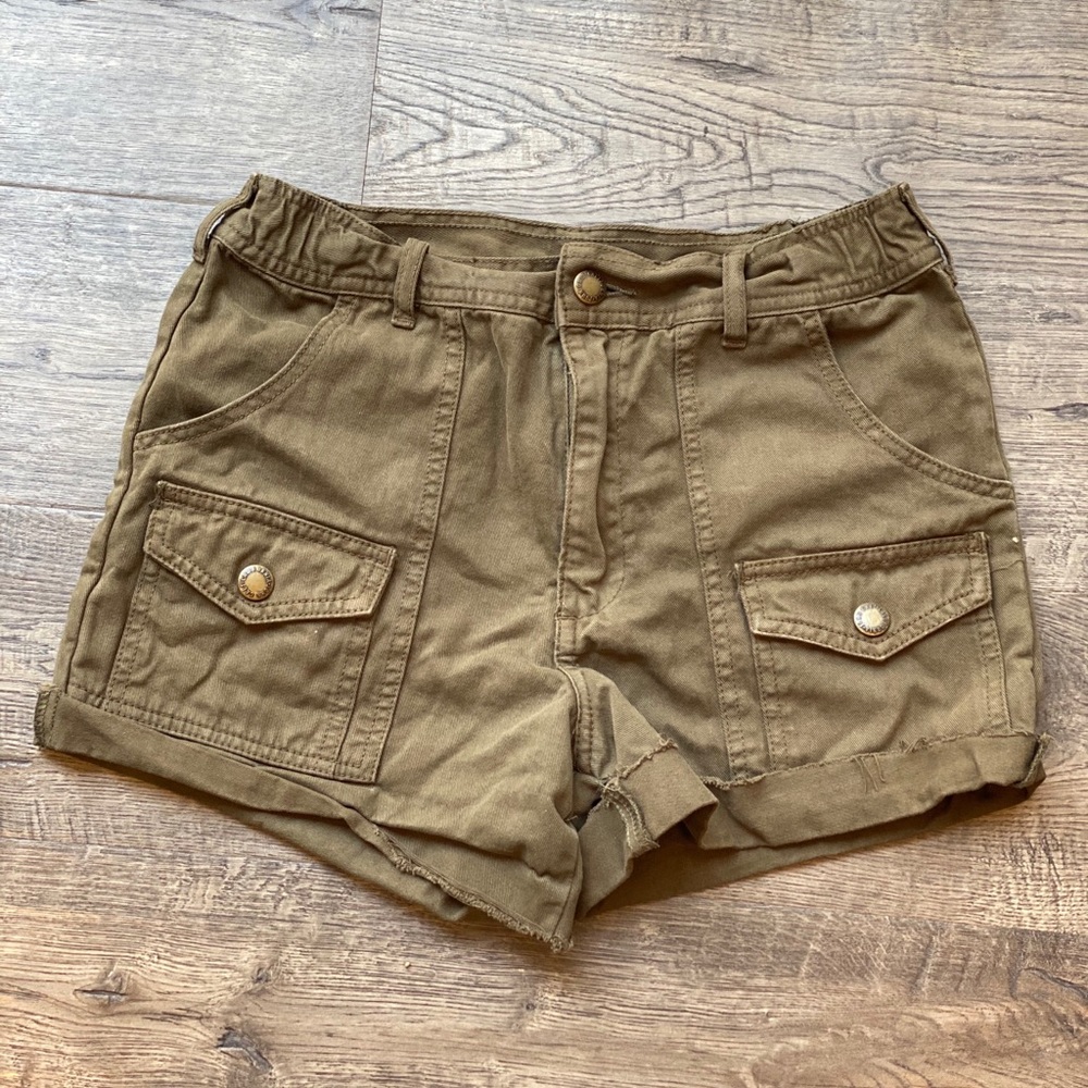 J. Galt Brandy Melville Army Green Cargo Shorts